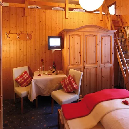 Hotel-gasthof Zimba دامولس